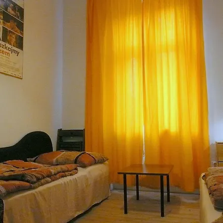 Hostel Film *